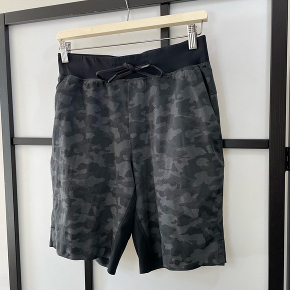 [S] Lululemon T.H.E. Short *Lineerless Mesh Camo 9” Men’s Training Gym Short - Picture 7 of 14